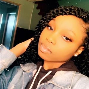 Meet your Posher, Katrina